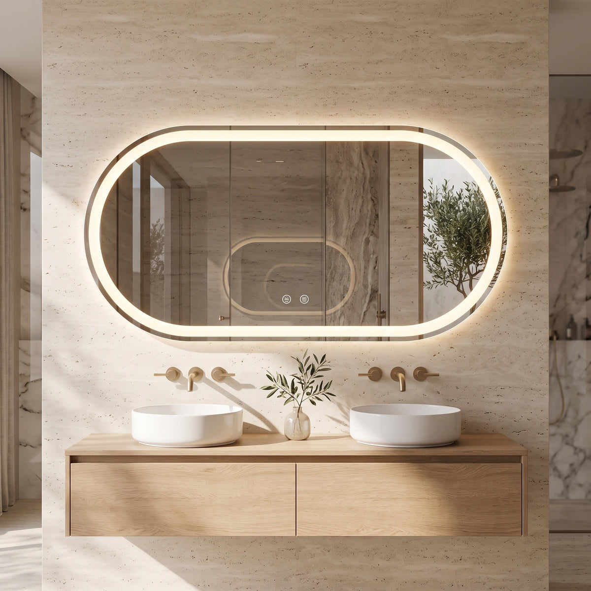 L'Ovale, miroir LED ovale — allumé dans une salle de bain
